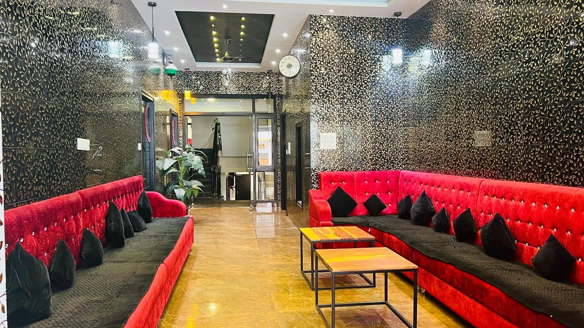 Hotel Grand Bhagwat, אודייפור 4*,